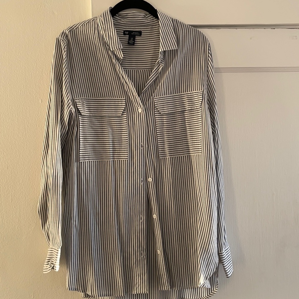 Gap striped shirt